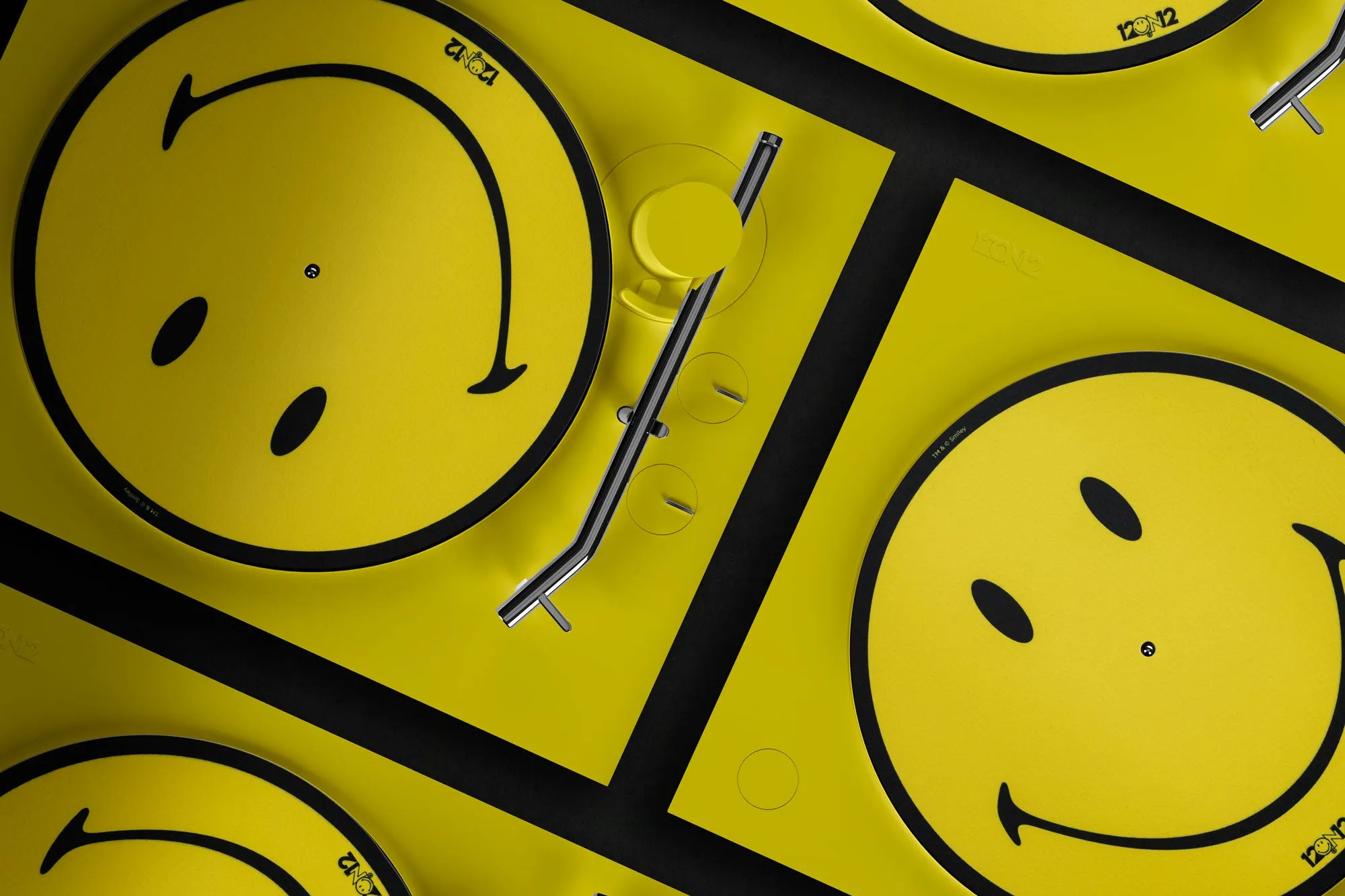 12on12 Smiley® 50th Anniversary Picture Disc   Slipmat