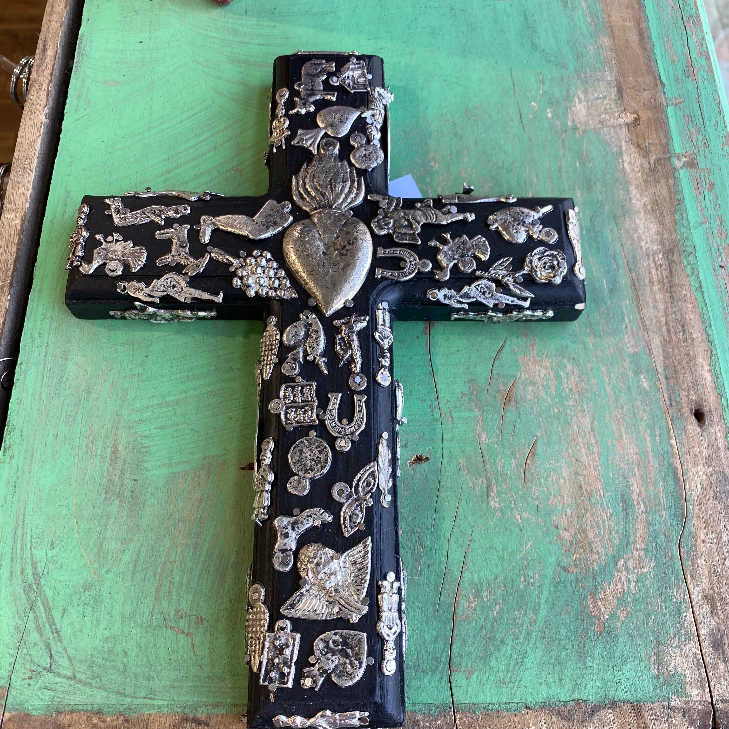 Milagros Large Cross