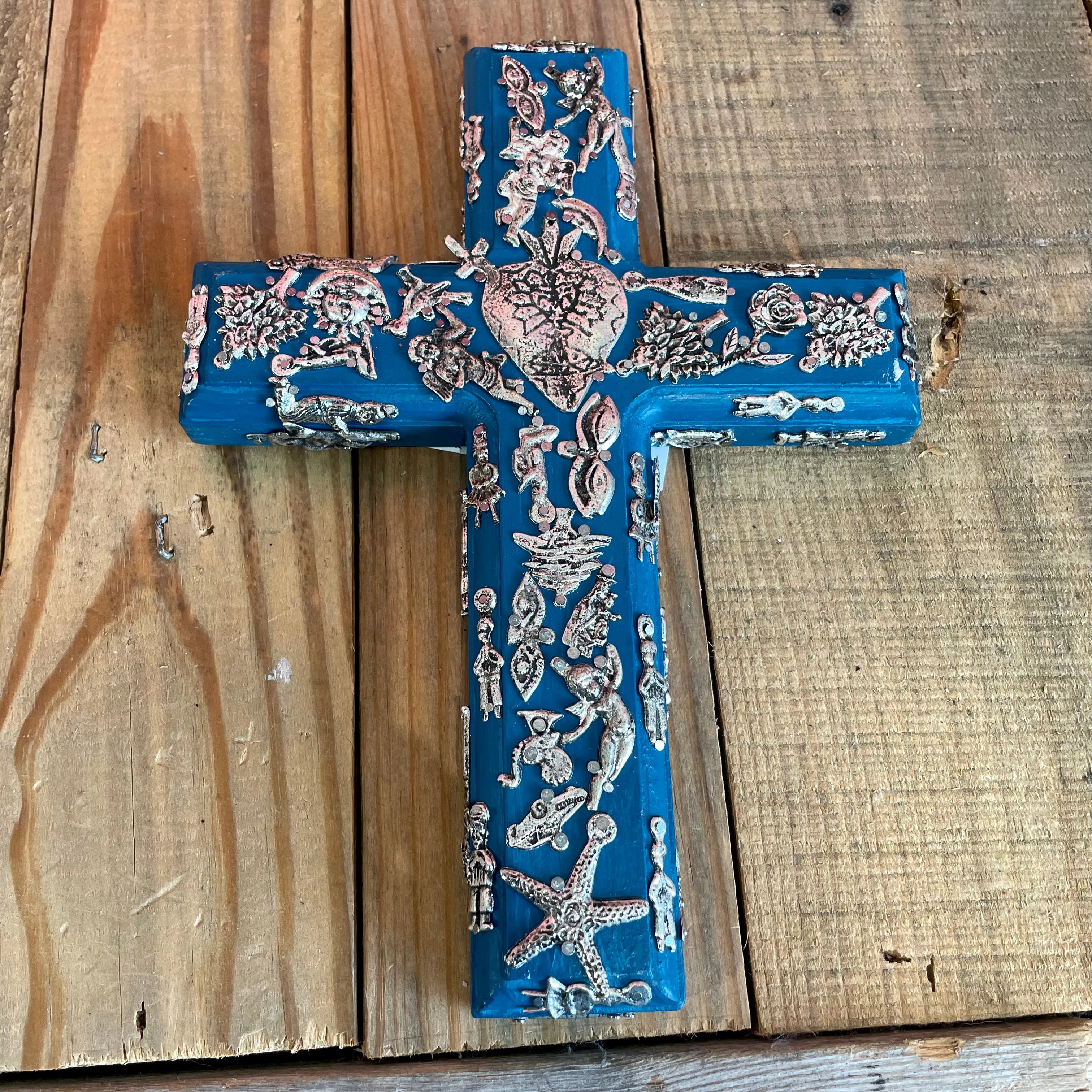 Milagros Large Cross