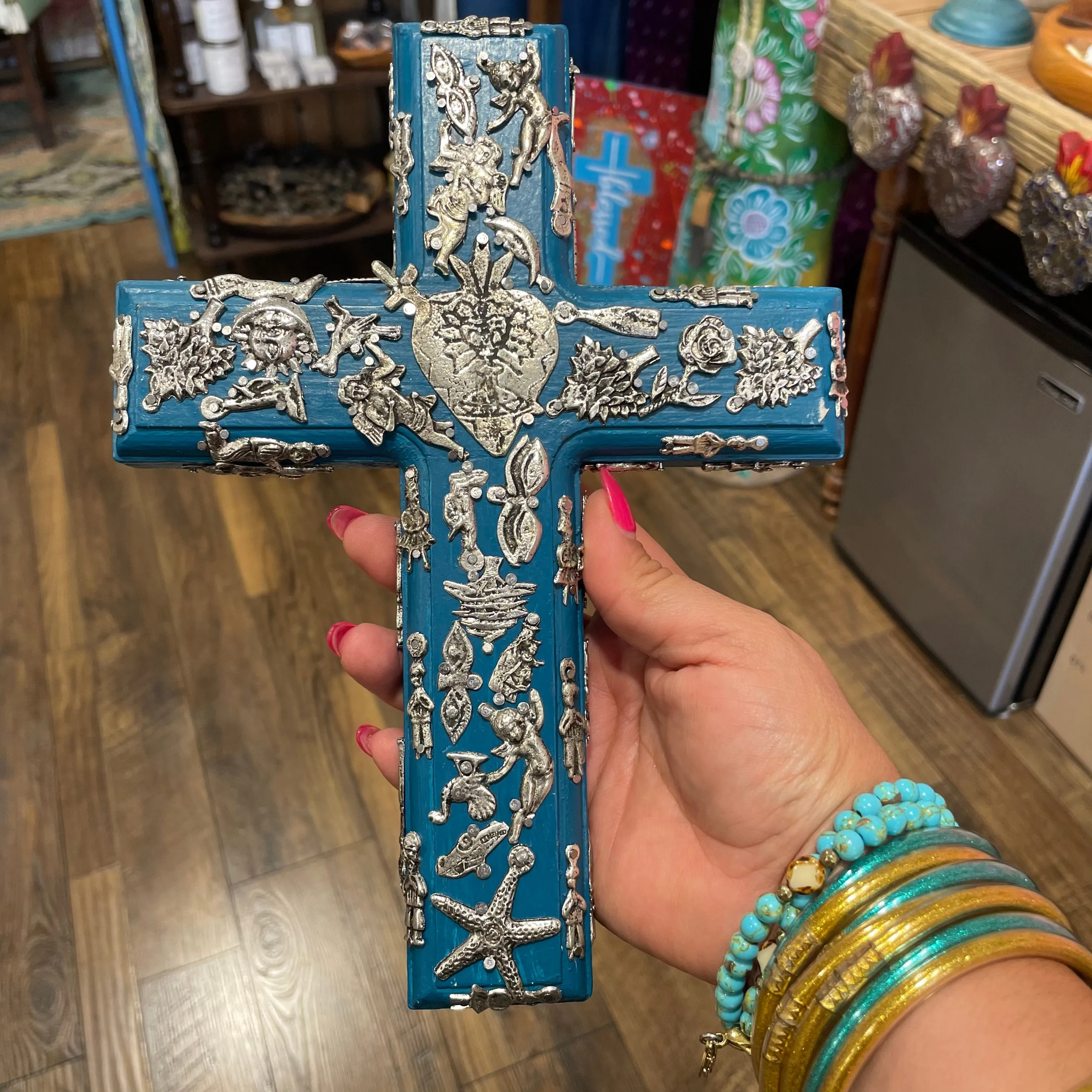 Milagros Large Cross