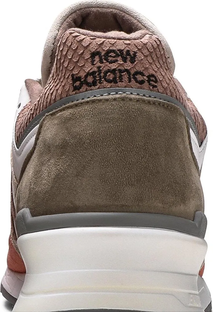 New Balance M997CSU 'Sunset' sneakers, tan