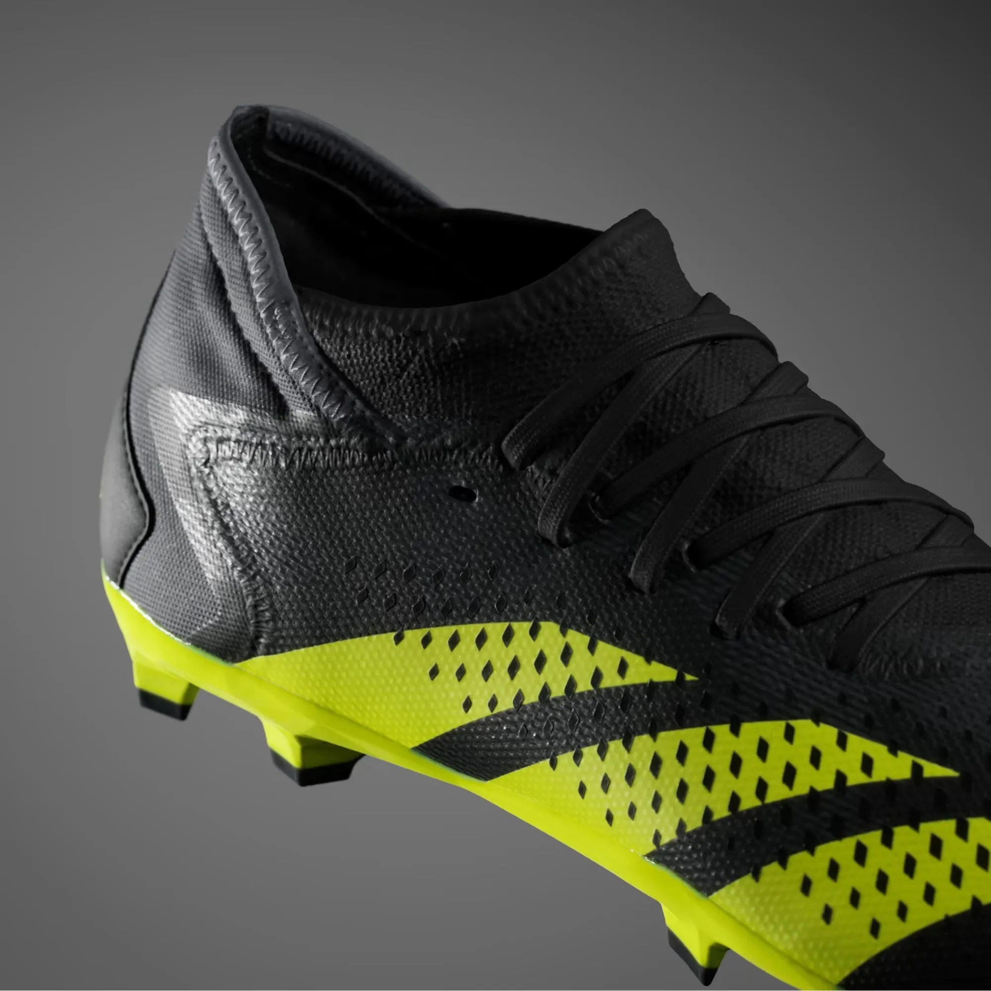 Predator Accuracy Injection.3 FG [Core Black/Solar Yellow]