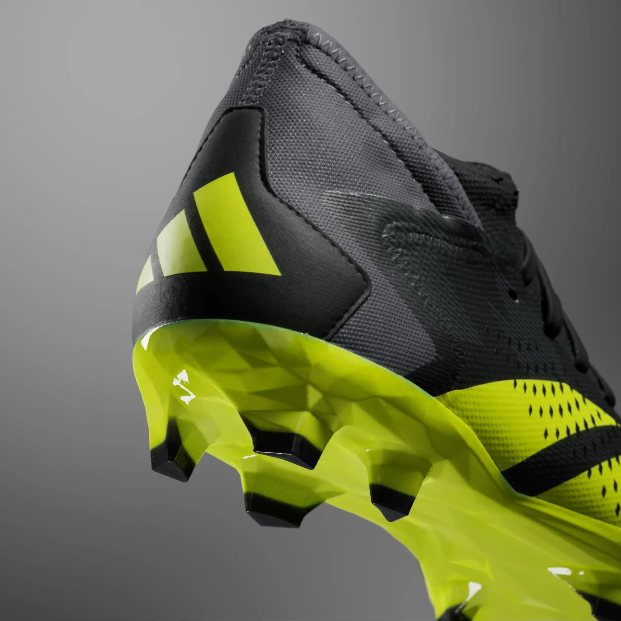 Predator Accuracy Injection.3 FG [Core Black/Solar Yellow]