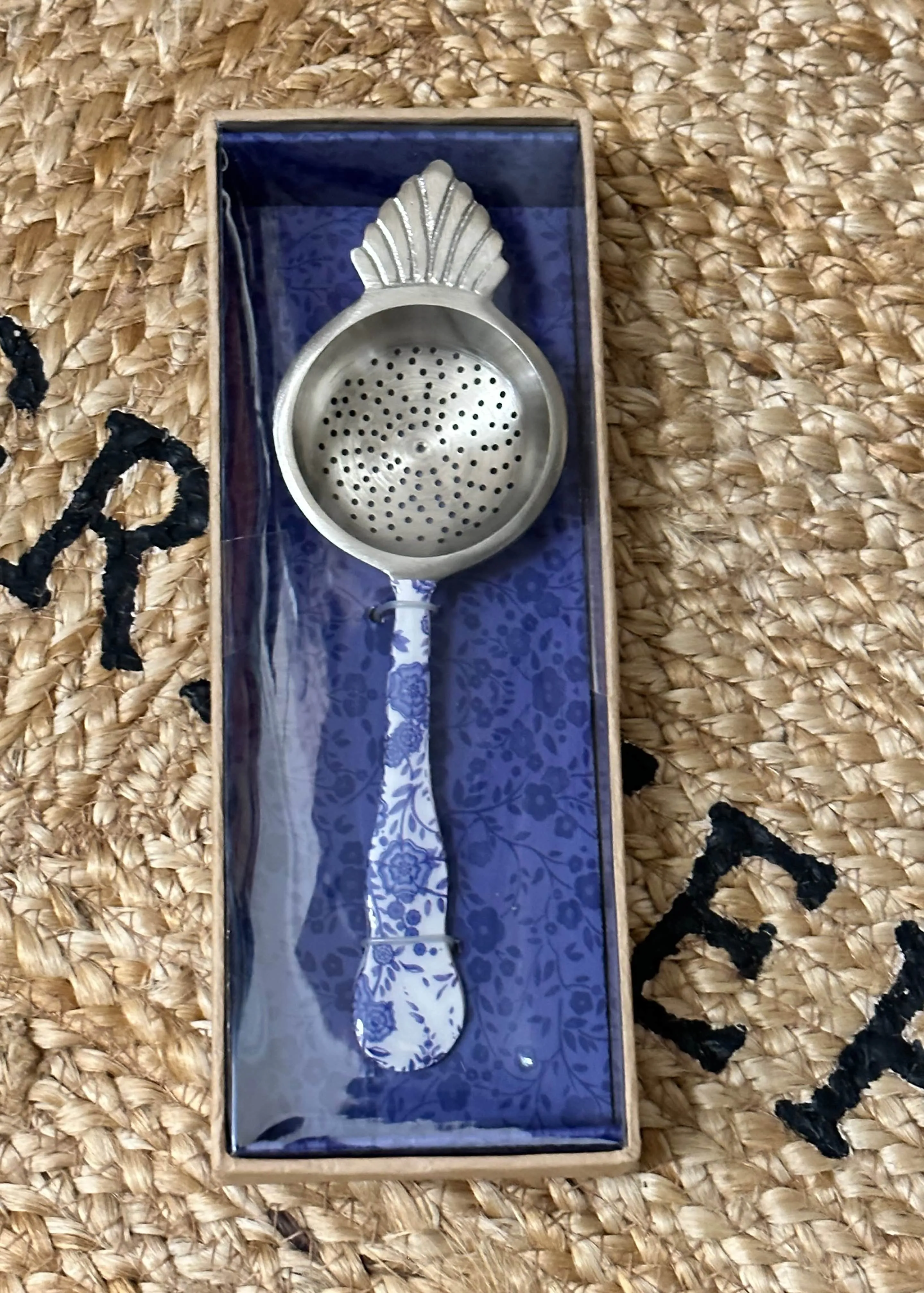 Tea Strainer with Enamel Handle