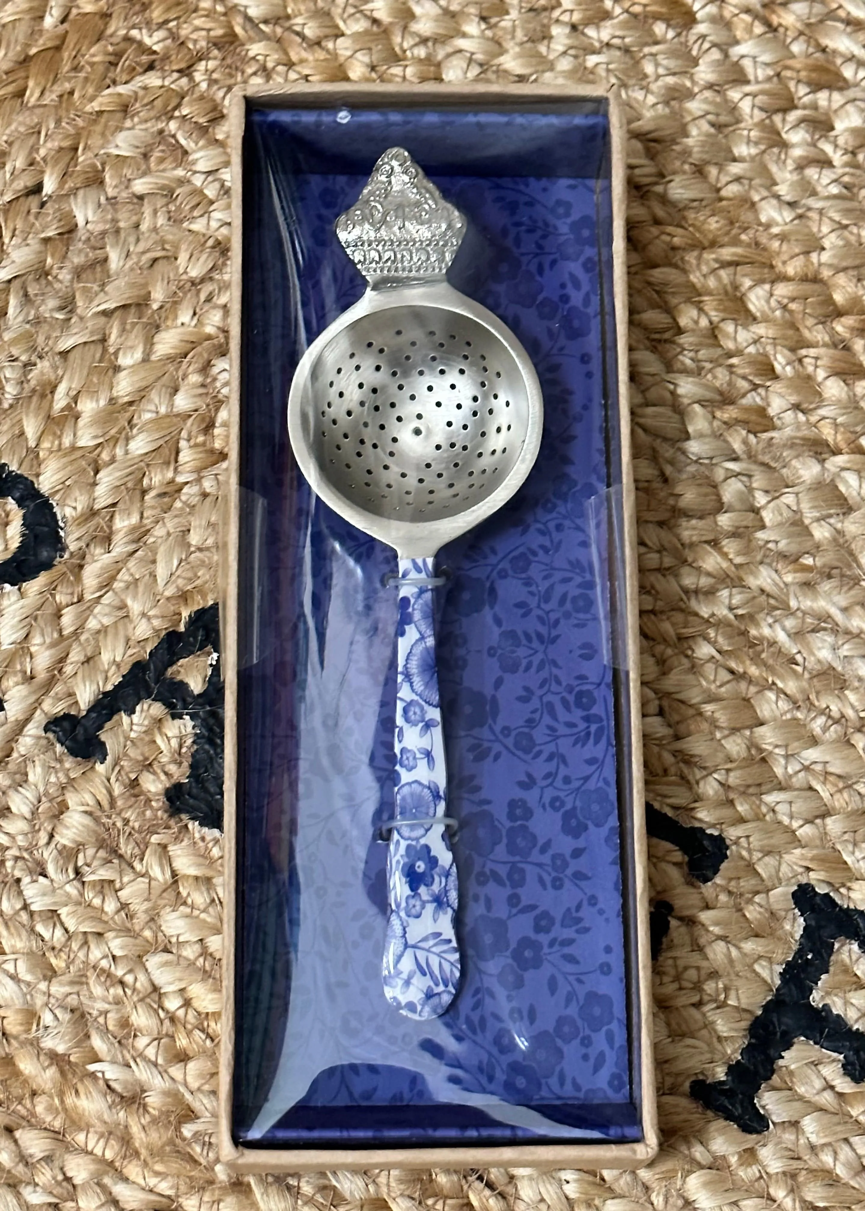 Tea Strainer with Enamel Handle