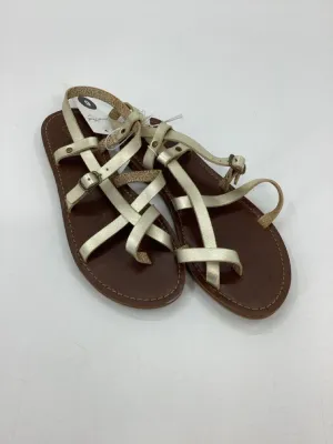 Universal Thread Child Size 6 Youth Gold Sandals/Flip Flops